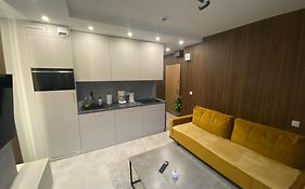 Modern Studio Bliska